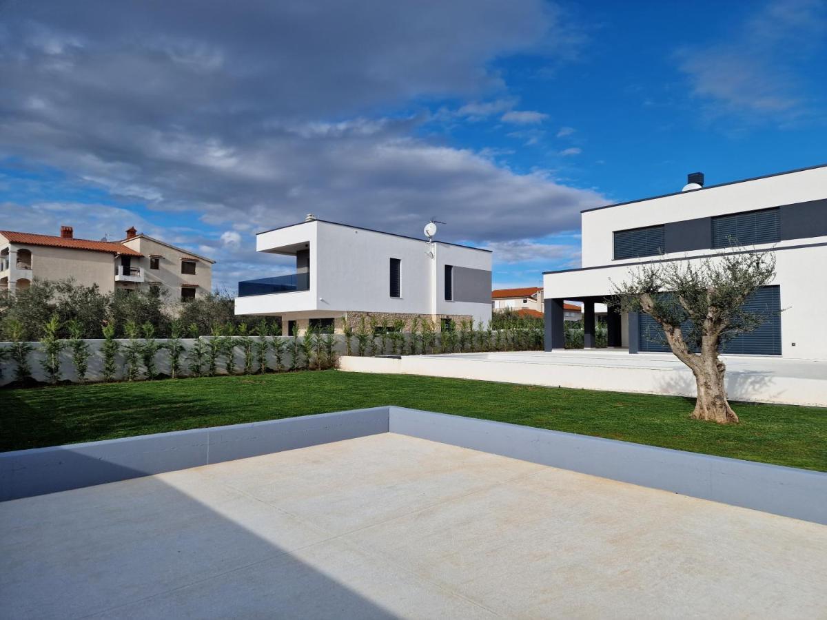 Amazing Private Villa With Outdoor Swimming Pool In Vodnjan Eksteriør billede